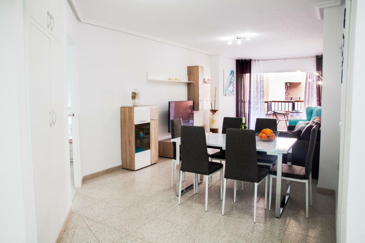 Holiday Royal Suite Concordia Torrevieja Exterior foto
